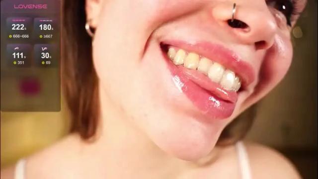 Thumbnail 1, alma_yammy's Stream at Chaturbate, 1 month ago