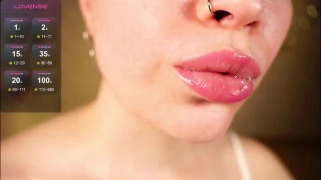 Image 10 of alma_yammy Stream on Chaturbate on 1 month ago