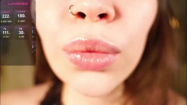 Image 2 of alma_yammy Stream on Chaturbate on 1 month ago