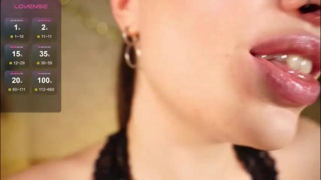 Image 3 of alma_yammy Stream on Chaturbate on 1 month ago