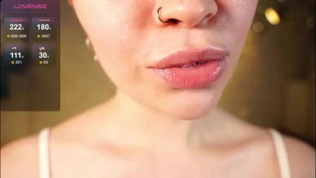 Image 6 of alma_yammy Stream on Chaturbate on 1 month ago