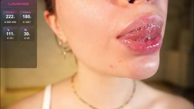 Image 7 of alma_yammy Stream on Chaturbate on 1 month ago