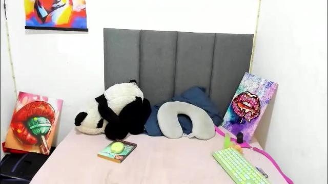 Image 11 of almaa__ Stream on Chaturbate on 4 months ago