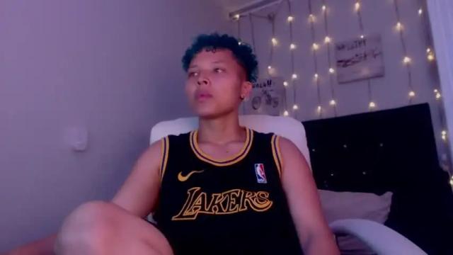 Image 8 of alman_femdom Stream on Chaturbate on 17 months ago