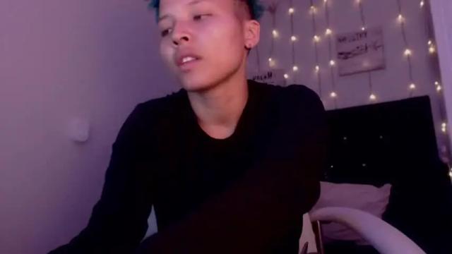 Image 3 of alman_femdom Stream on Chaturbate on 17 months ago