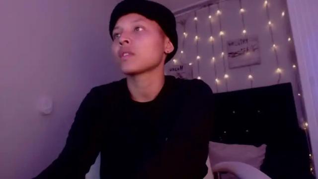 Image 7 of alman_femdom Stream on Chaturbate on 17 months ago