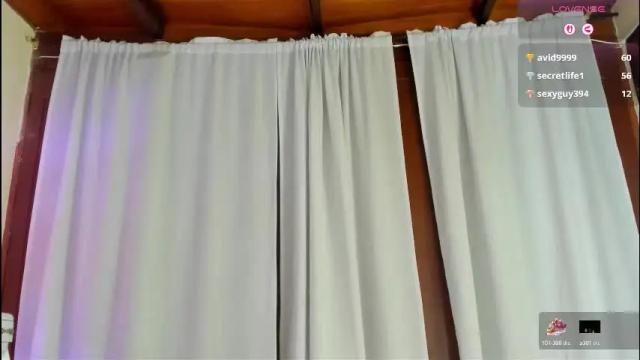 Image 7 of almasaennz Stream on Chaturbate on 16 hours ago