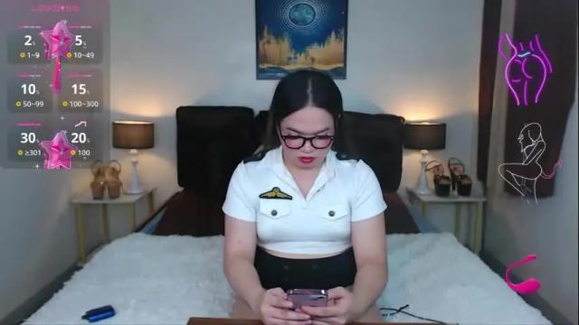 Image 8 of almirablont13 Stream on Chaturbate on 2 months ago