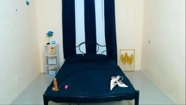 Image 3 of almirablont13 Stream on Chaturbate on 27 days ago