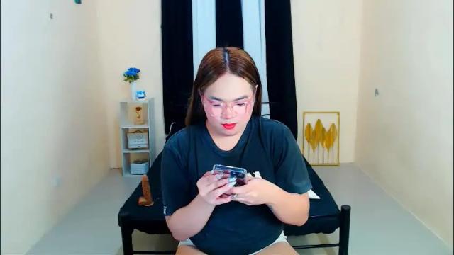 Image 12 of almirablont13 Stream on Chaturbate on 26 days ago
