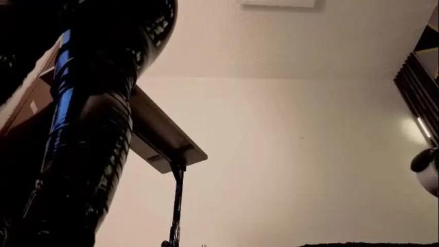 Image 4 of almma_ Stream on Chaturbate on 2 months ago