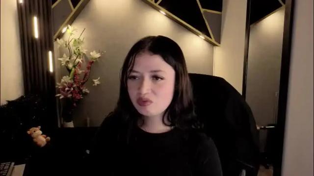 Image 11 of almma_ Stream on Chaturbate on 1 month ago