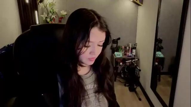 Image 6 of almma_ Stream on Chaturbate on 1 month ago