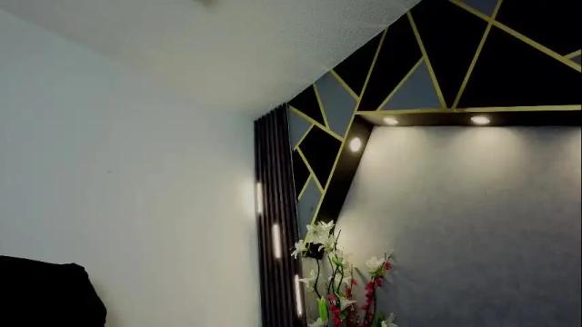 Image 12 of almma_ Stream on Chaturbate on 23 days ago