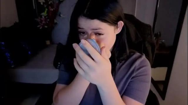 Image 3 of almma_ Stream on Chaturbate on 1 month ago