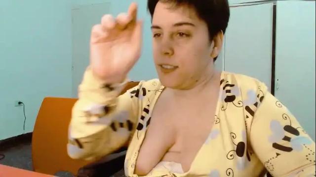 Image 3 of almondonwheels Stream on Chaturbate on 1 month ago