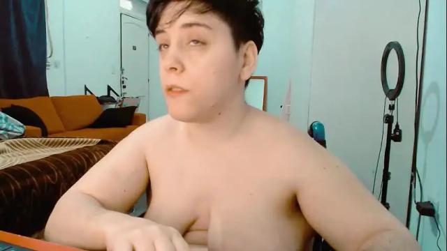 Image 3 of almondonwheels Stream on Chaturbate on 21 days ago