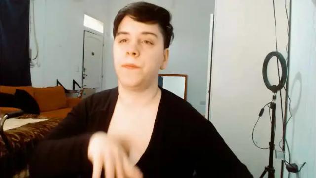 Image 3 of almondonwheels Stream on Chaturbate on 1 day ago
