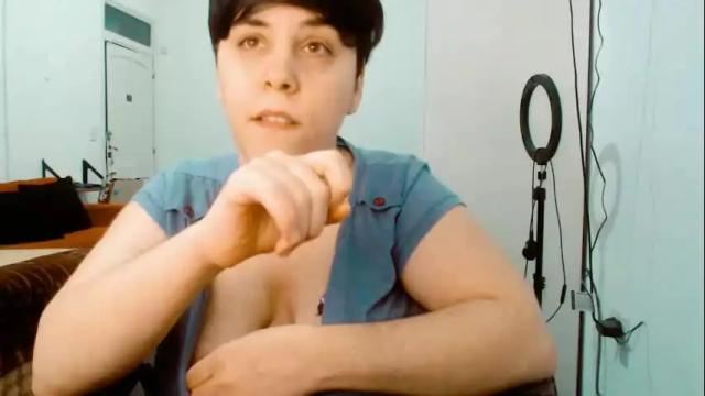 Image 2 of almondonwheels Stream on Chaturbate on 2 months ago