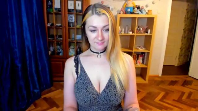 Thumbnail 2, almoramee's Stream at Chaturbate, 26 months ago