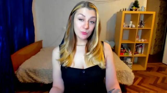 Thumbnail 1, almoramee's Stream at Chaturbate, 23 months ago