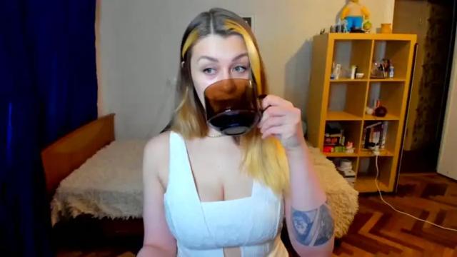 Thumbnail 2, almoramee's Stream at Chaturbate, 22 months ago