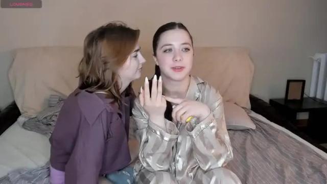 Image 7 of alodiaaleck Stream on Chaturbate on 23 months ago