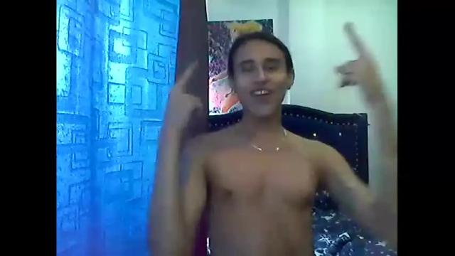 Image 2 of alogenotwink Stream on Chaturbate on 19 months ago