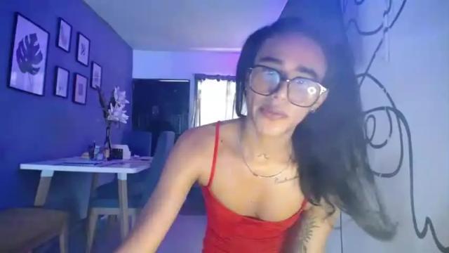 Image 11 of alogenotwink Stream on Chaturbate on 17 months ago