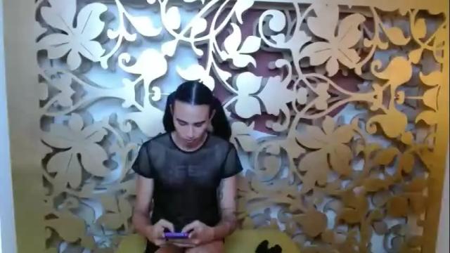 Image 3 of alogenotwink Stream on Chaturbate on 5 days ago