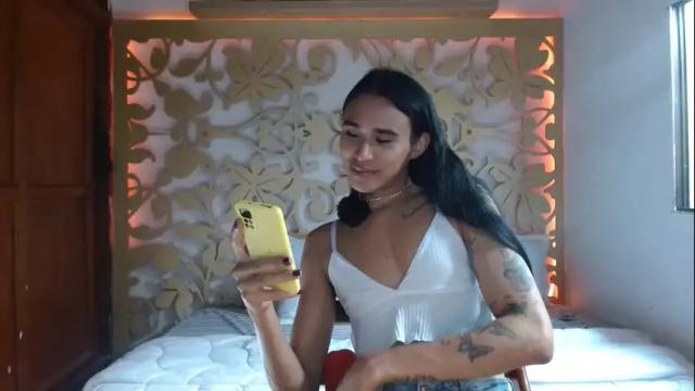 Image 4 of alogenotwink Stream on Chaturbate on 26 days ago