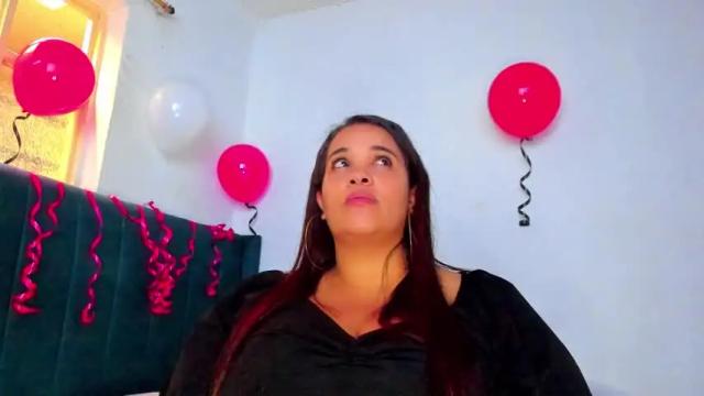 Image 2 of alondra_zaens Stream on Chaturbate on 14 months ago