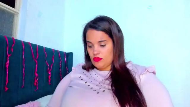 Image 2 of alondra_zaens Stream on Chaturbate on 14 months ago