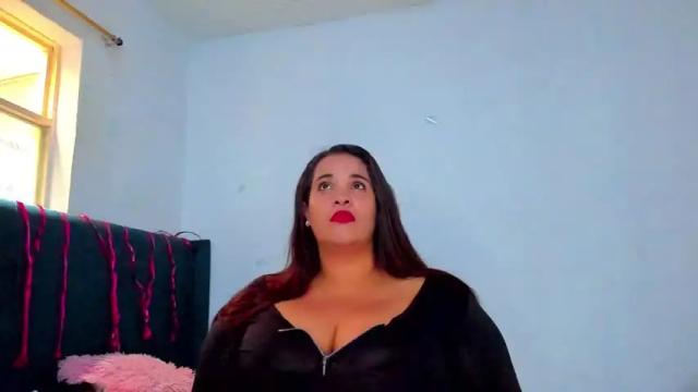 Image 2 of alondra_zaens Stream on Chaturbate on 13 months ago