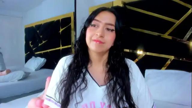 Image 3 of alondramendez Stream on Chaturbate on 10 days ago