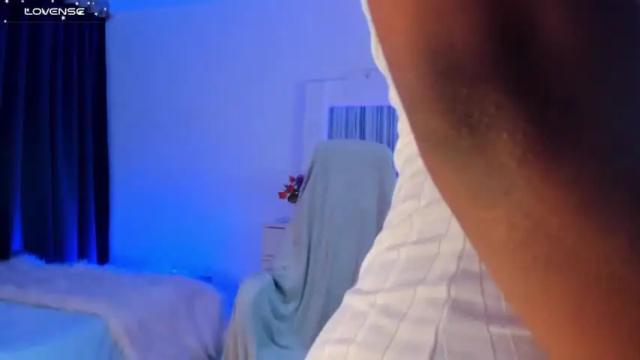 Image 2 of alondrasparrow Stream on Chaturbate on 15 months ago