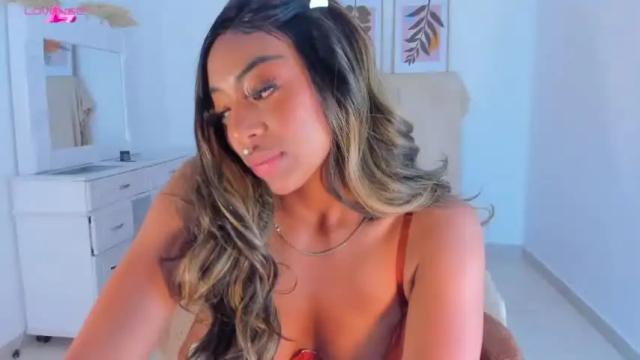 Image 6 of alondrasparrow Stream on Chaturbate on 14 months ago
