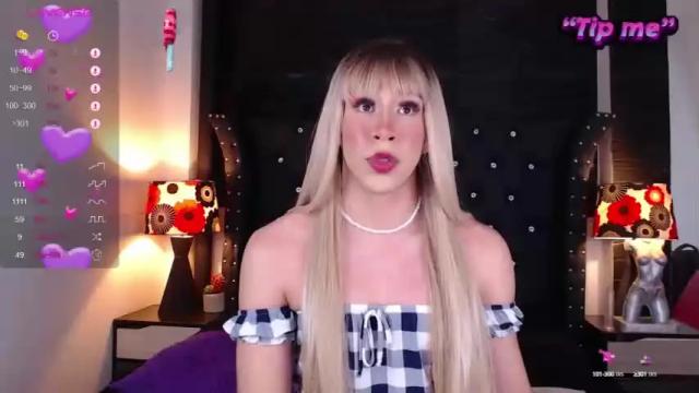 Image 11 of alonehazel Stream on Chaturbate on 13 months ago