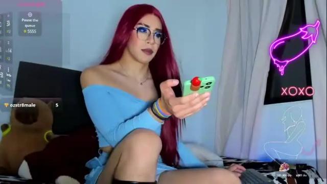 Image 2 of alonehazel Stream on Chaturbate on 11 days ago