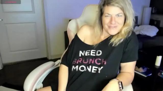 Image 10 of alphakittyxxx Stream on Chaturbate on 12 months ago