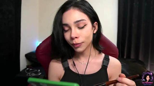 Image 8 of altbonny Stream on Chaturbate on 18 months ago