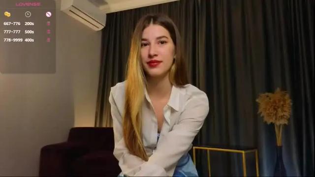 Image 10 of althenabeddingfield Stream on Chaturbate on 8 months ago