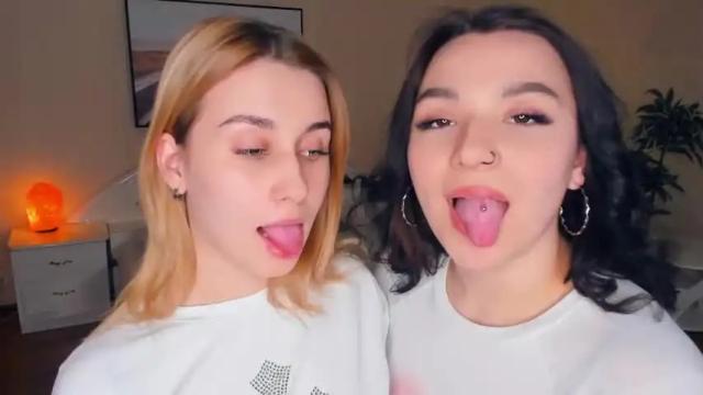 Image 10 of althenahamblett Stream on Chaturbate on 13 months ago