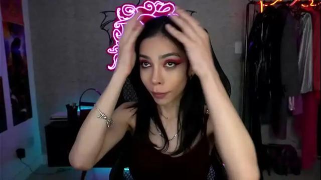Image 12 of altsofie Stream on Chaturbate on 1 month ago