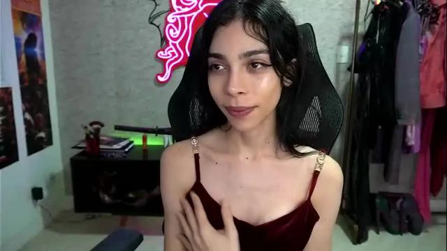 Image 3 of altsofie Stream on Chaturbate on 22 days ago