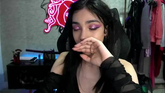 Image 12 of altsofie Stream on Chaturbate on 7 days ago