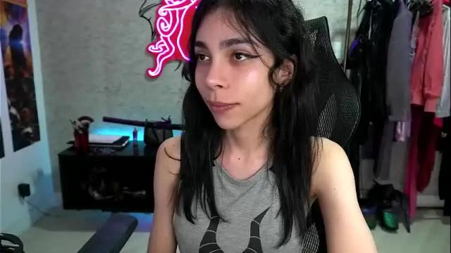 Image 12 of altsofie Stream on Chaturbate on 7 days ago