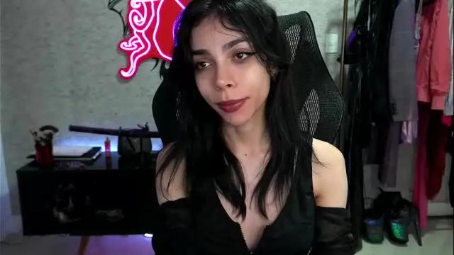 Image 6 of altsofie Stream on Chaturbate on 5 months ago