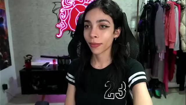Image 7 of altsofie Stream on Chaturbate on 1 month ago