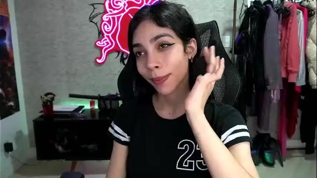 Image 8 of altsofie Stream on Chaturbate on 1 month ago